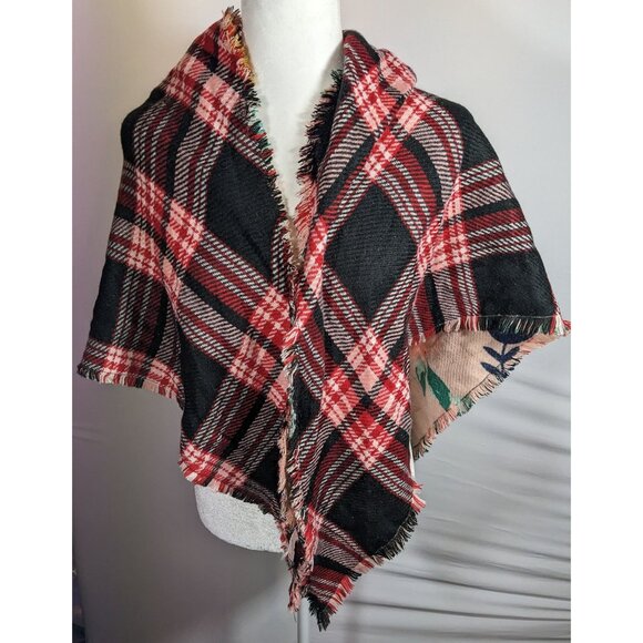 Candies Reversible Plaid And Pink Floral Triangle Shawl - Picture 5 of 7